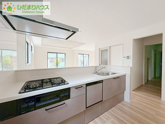 ひたちなか市東大島1期　新築戸建のキッチン|ご家族と会話しながら、お料理だって出来ちゃいます☆彡