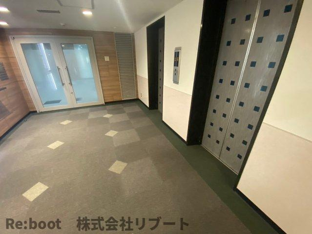 船橋本町プラザビルのロビー