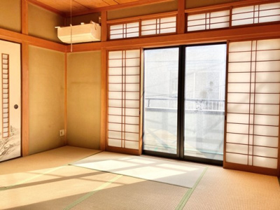 【寝室】 | 東本郷戸建 | 落ち着いて過ごせるお部屋なので、寝室にいかがでしょうか