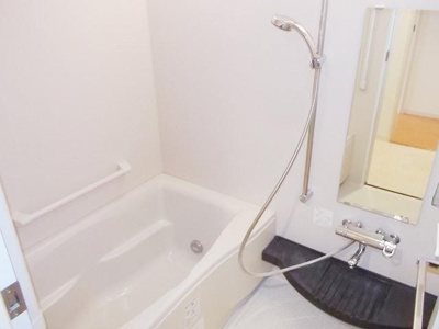 【浴室】 | レヴィールヒルズ入間リバービュー | 落ち着いた空間のお風呂です