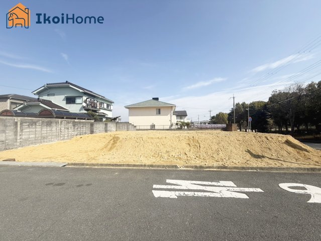 神戸市西区中野2丁目　全2区画B号地　土地の外観|敷地面積ゆったり45.5坪の建築条件無し土地！B号地は整形地です♪小学校2分・中学校10分で通学便利