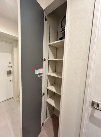 グローリオ高円寺604のその他