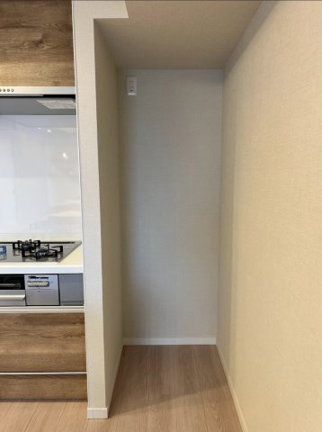 グローリオ高円寺604のその他