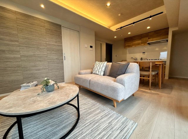 グローリオ高円寺604のその他