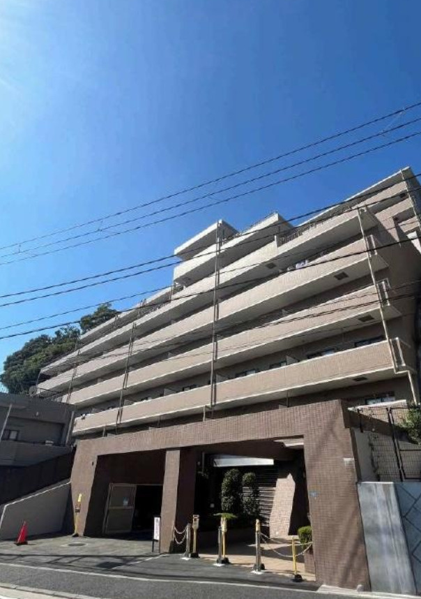 グランデマール鶴見【仲介手数料無料】メゾネットタイプの外観