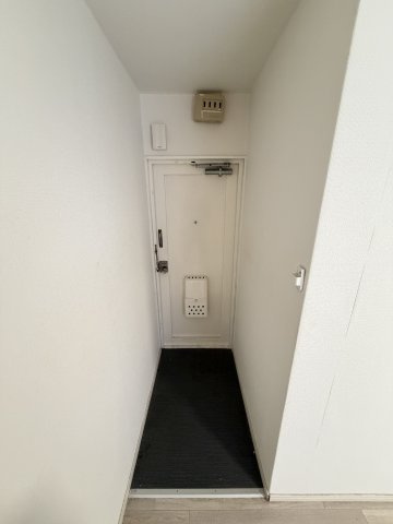 グランドキャナル新町の玄関