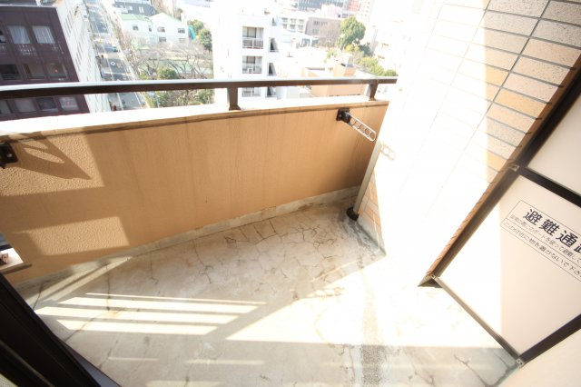 【バルコニー】