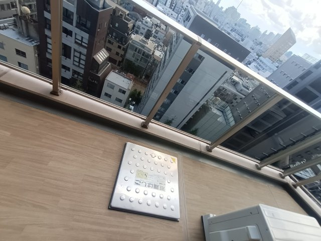 【バルコニー】