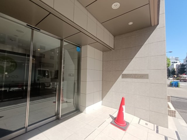 【エントランス】
