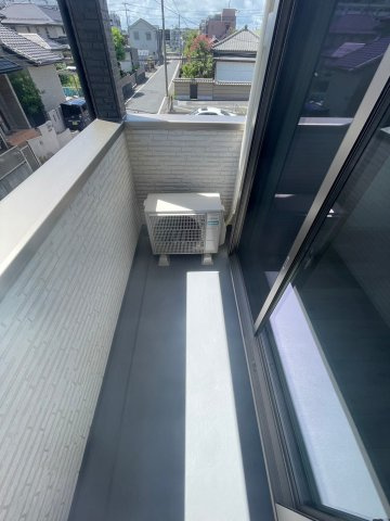 【バルコニー】
