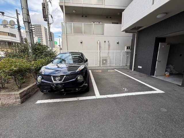 エグゼ新北野の駐車場
