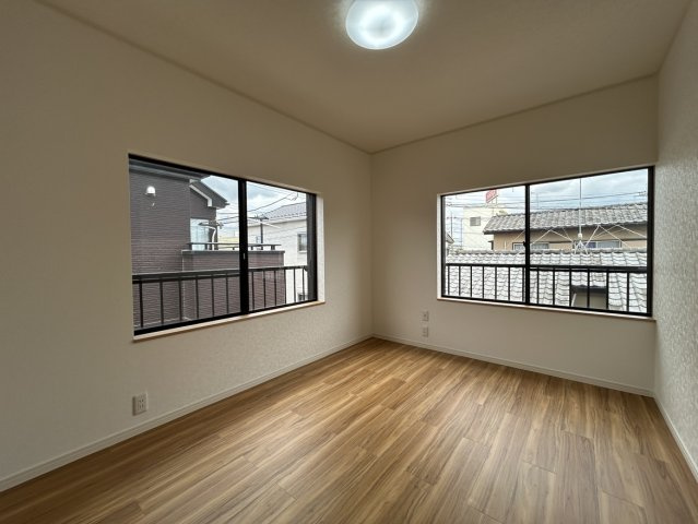 川越市山田　4LDK+カースペース2台付き　中古戸建の洋室