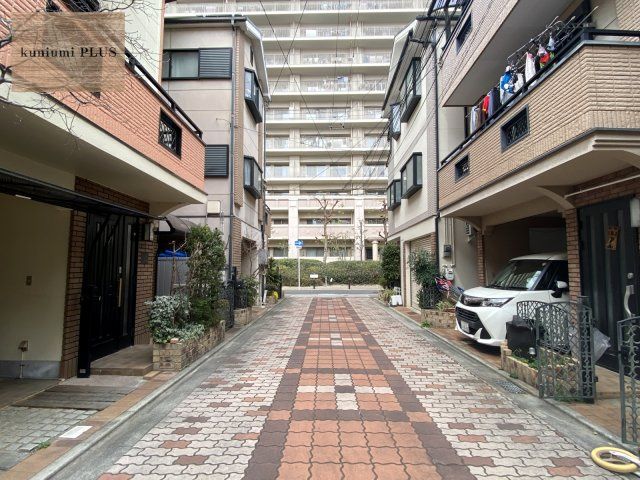 大阪市城東区東中浜8丁目の前面道路含む現地写真