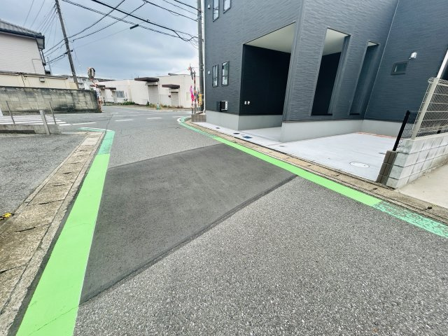 千葉市若葉区愛生町第2の前面道路含む現地写真