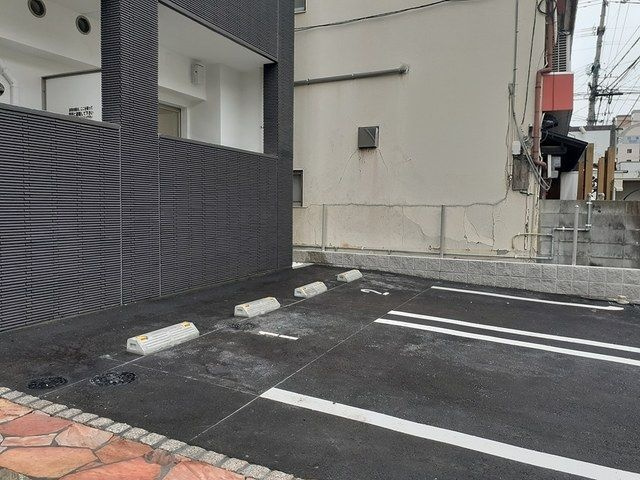 マナメゾン　白金の駐車場