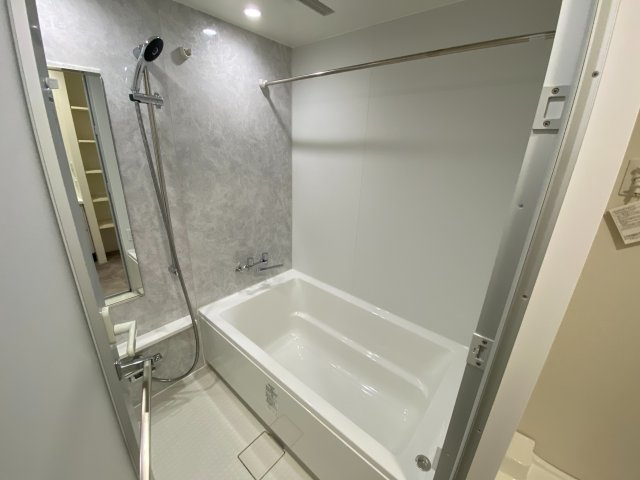 【民泊可能】ブランシエラ那覇開南プレミストの浴室