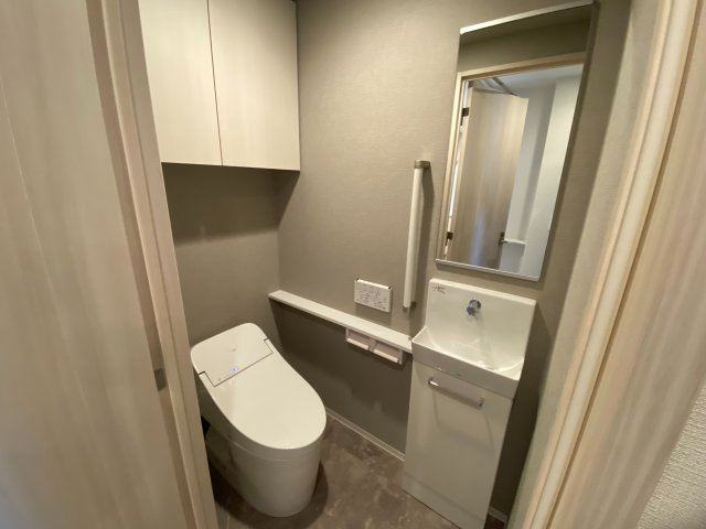 【民泊可能】ブランシエラ那覇開南プレミストのトイレ