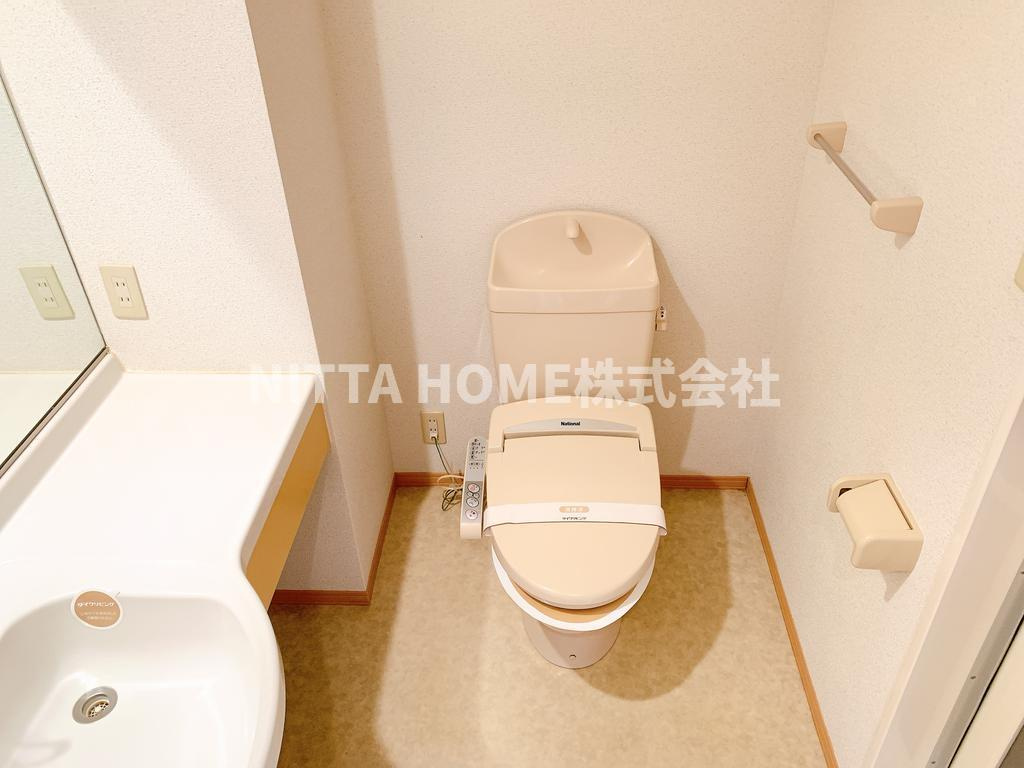 ボヌールメゾンのトイレ|ウォシュレット付きのトイレです＊