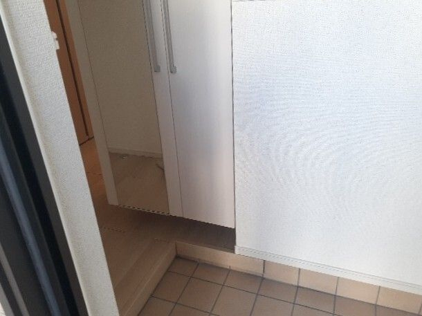 プランドール日比野の玄関