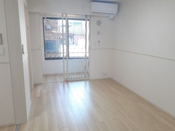 プランドール日比野の居間・リビング