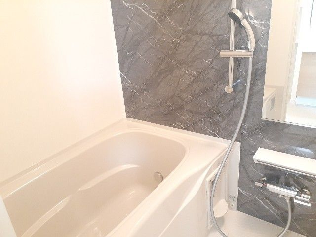 プランドール日比野の浴室