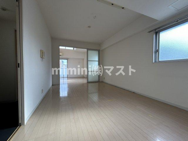 クレオキタホリエの居間・リビング