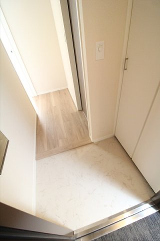 【玄関】