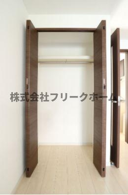 小金井市本町５丁目のアパートの収納