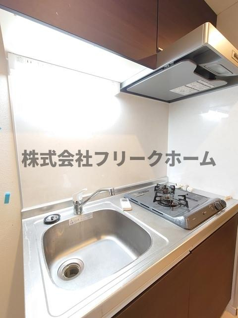 小金井市本町５丁目のアパートのキッチン