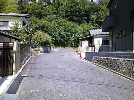 廿日市市上平良字郡塚の前面道路含む現地写真