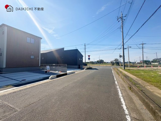 【前面道路含む現地写真】 | 加須市三俣1丁目　Livele Garden.S　新築戸建　全5棟　2号棟