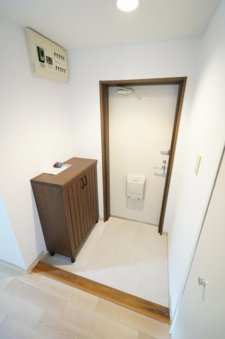 アメージングエステートの玄関|水曜日、営業時間外もご相談ください！