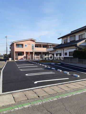 グラース・０３の駐車場|当社、チルホームのHPもご覧ください(^^)/物件情報多数♪