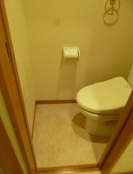 【トイレ】 | アネシス戸塚 | 清潔感のあるトイレです