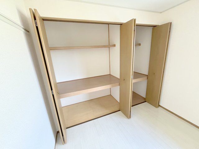 グリーンシャルマン　D棟の収納