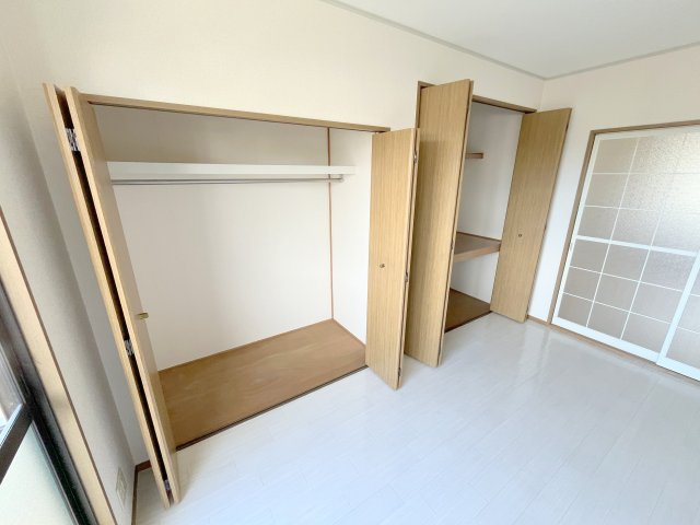 グリーンシャルマン　D棟の収納