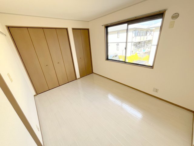 グリーンシャルマン　D棟の洋室