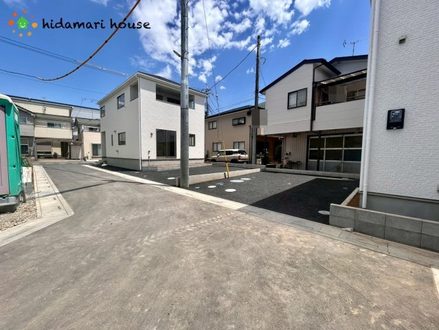 上尾市領家第2　新築戸建　クレイドル02の前面道路含む現地写真