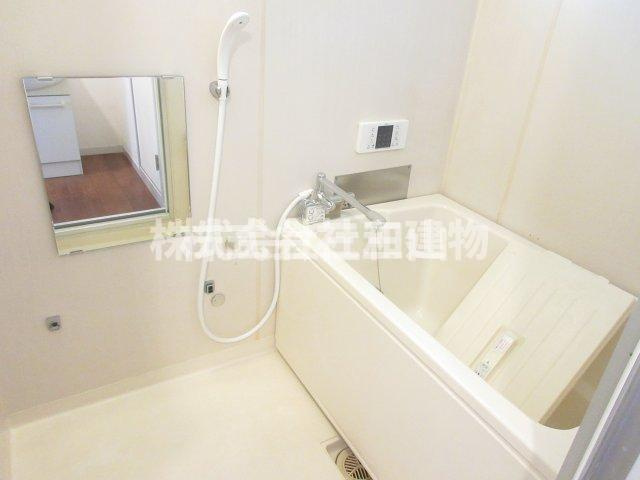 ドミールタガラの浴室