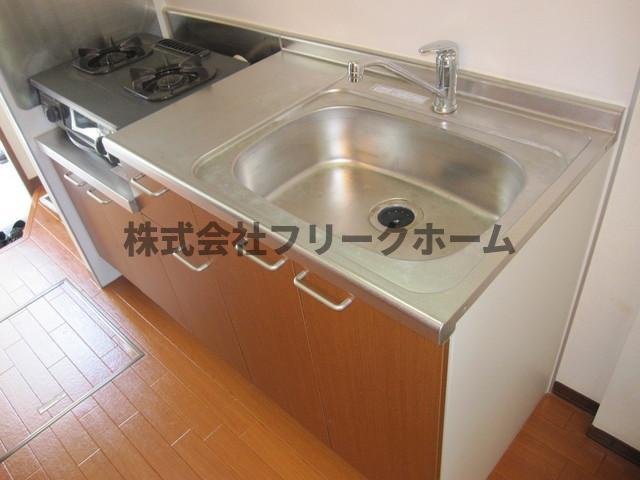 武蔵野市吉祥寺南町１丁目のアパートのキッチン