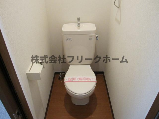 武蔵野市吉祥寺南町１丁目のアパートのトイレ