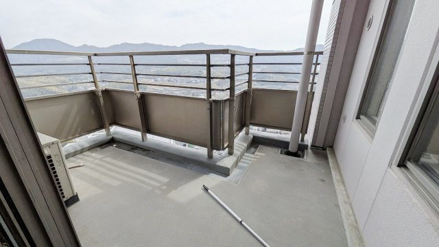 タワーズイーストのバルコニー