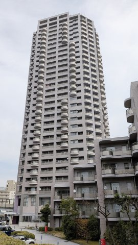 タワーズイーストの外観