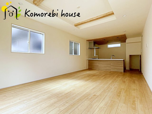 さいたま市北区大成町４丁目　新築一戸建て　ブルーミングガーデン　01の居間・リビング|居間です