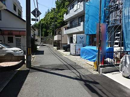 広島市南区日宇那町の前面道路含む現地写真