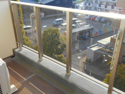 【バルコニー】 | フェリス コート | バルコニー