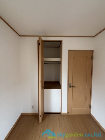 平塚市長持　中古戸建の収納