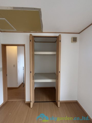 平塚市長持　中古戸建の収納