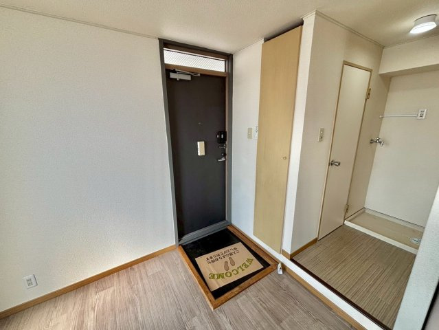 Uグレース飾磨の玄関