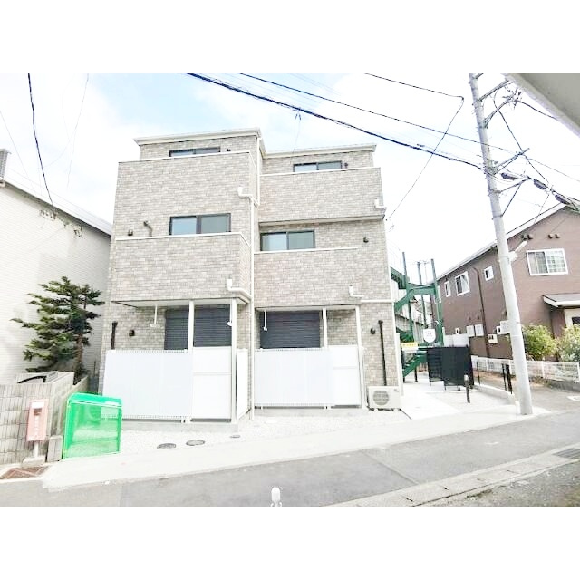 鎌倉市材木座３丁目のアパートの外観